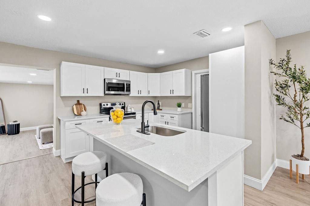 待售: $329,900 (4 贝兹, 2 浴室, 1663 平方英尺)