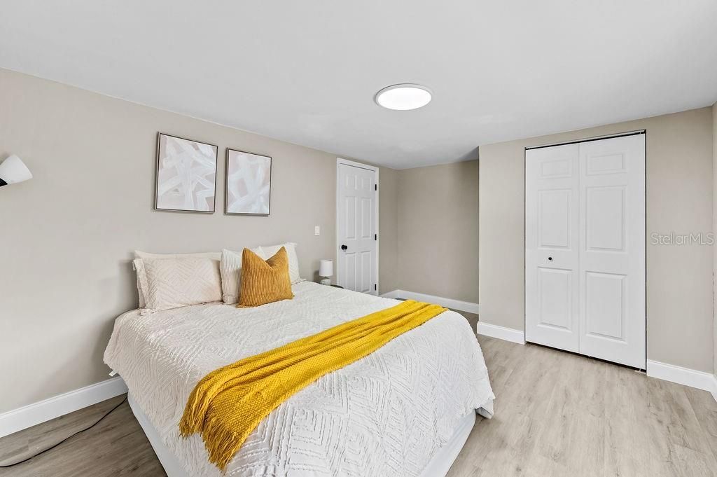 待售: $329,900 (4 贝兹, 2 浴室, 1663 平方英尺)