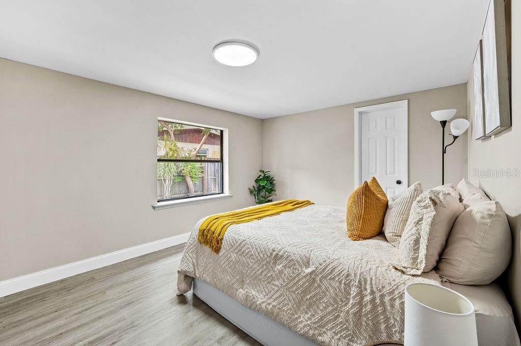 待售: $329,900 (4 贝兹, 2 浴室, 1663 平方英尺)