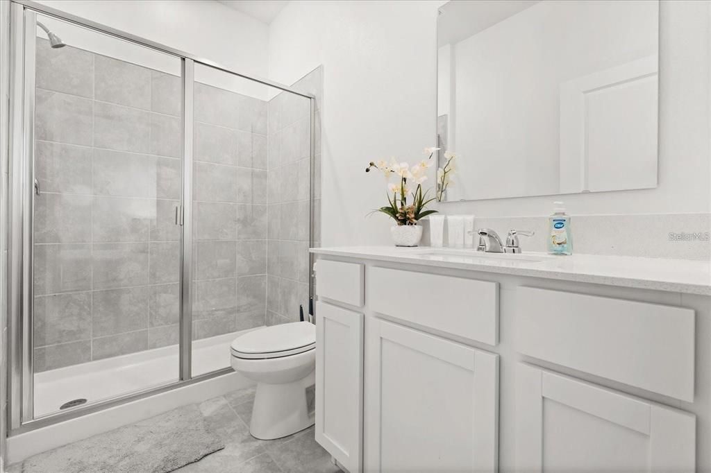 For Rent: $1,395 (1 beds, 1 baths, 800 Square Feet)