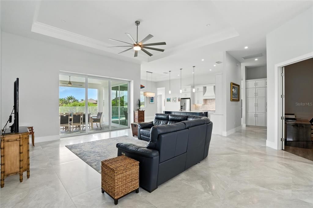 待售: $1,023,000 (3 贝兹, 3 浴室, 2769 平方英尺)