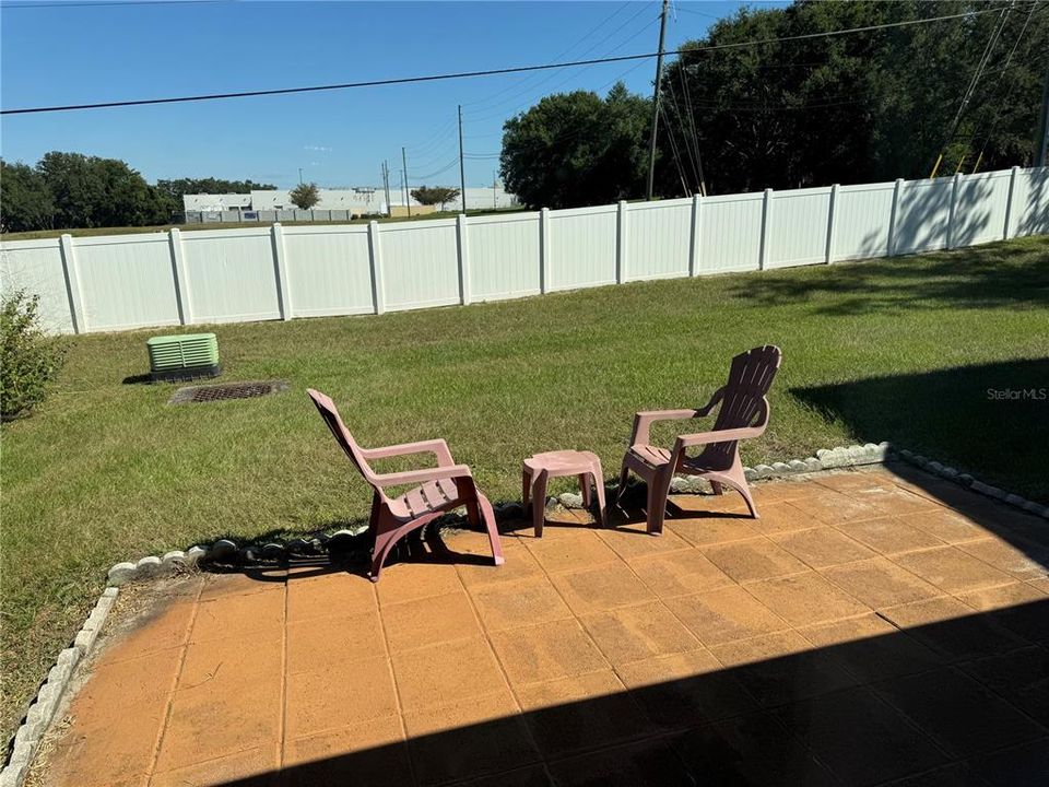 Activo con contrato: $1,700 (2 camas, 2 baños, 1030 Pies cuadrados)