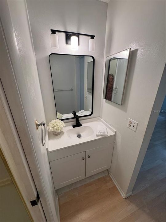 Activo con contrato: $1,700 (2 camas, 2 baños, 1030 Pies cuadrados)