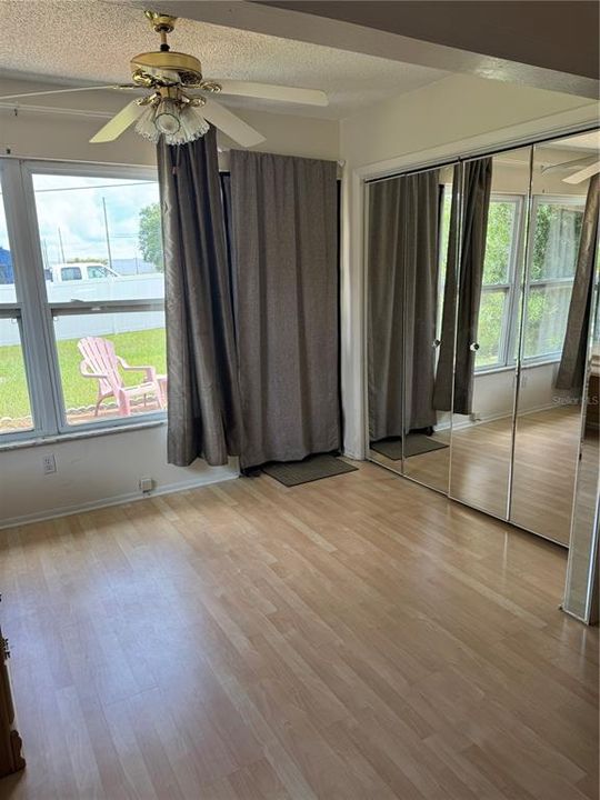 Activo con contrato: $1,700 (2 camas, 2 baños, 1030 Pies cuadrados)