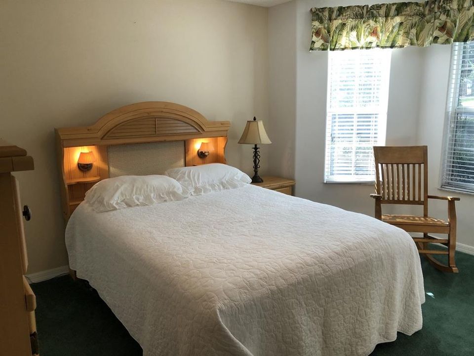 出租: $2,400 (3 贝兹, 2 浴室, 2065 平方英尺)