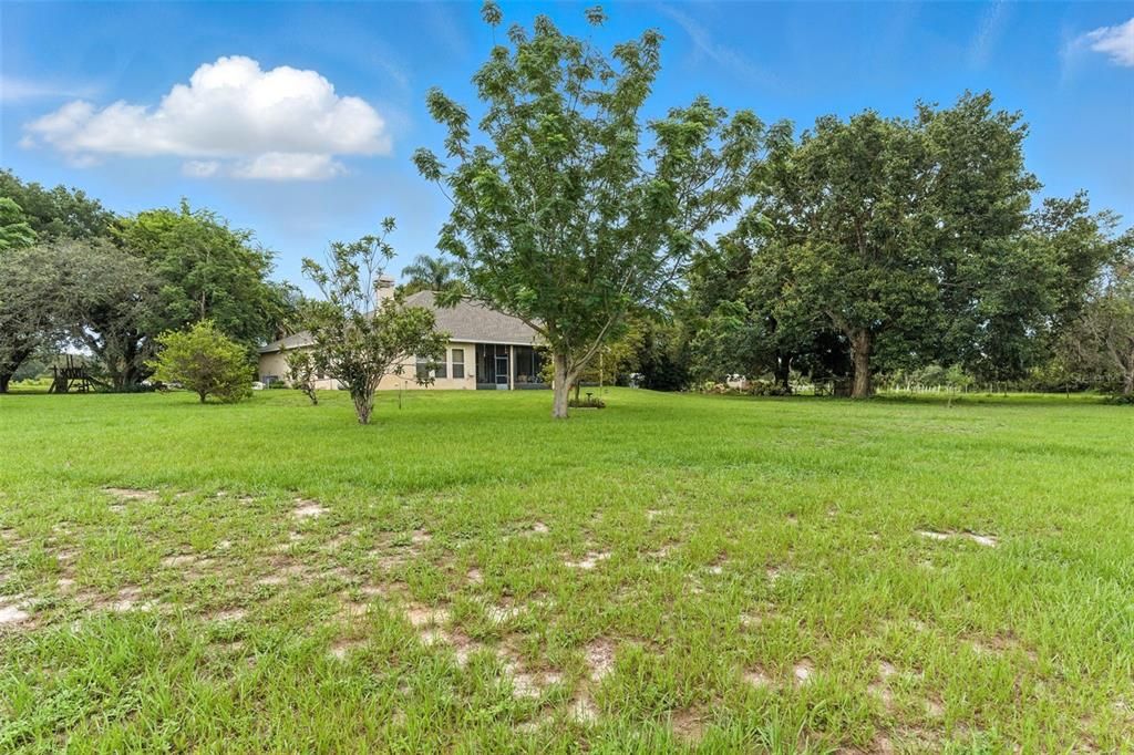 For Sale: $949,900 (4 beds, 3 baths, 2777 Square Feet)