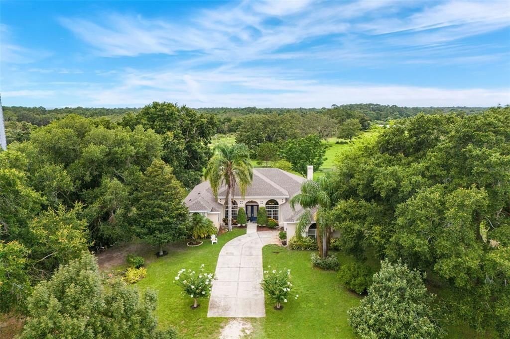 For Sale: $949,900 (4 beds, 3 baths, 2777 Square Feet)