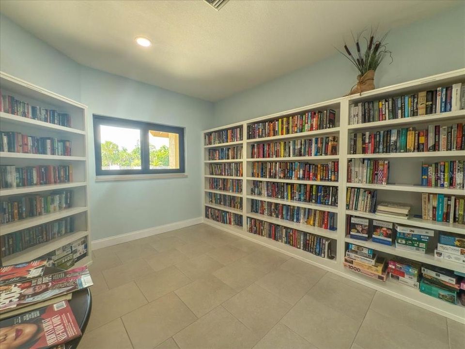 En Venta: $499,900 (3 camas, 2 baños, 2560 Pies cuadrados)