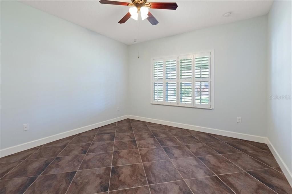 En Venta: $499,900 (3 camas, 2 baños, 2560 Pies cuadrados)