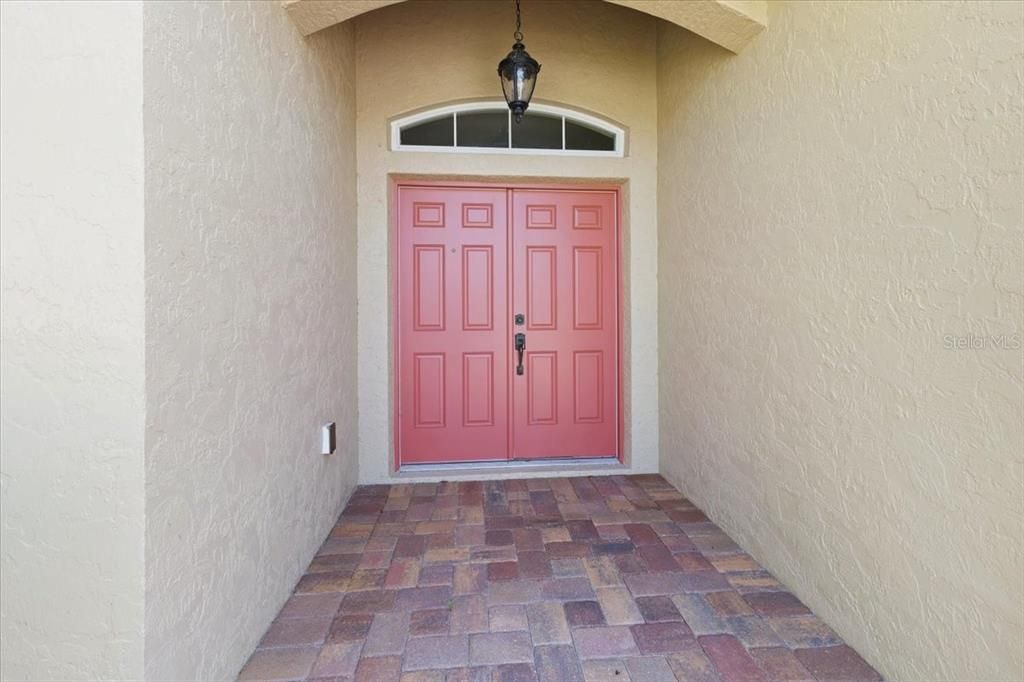 En Venta: $499,900 (3 camas, 2 baños, 2560 Pies cuadrados)