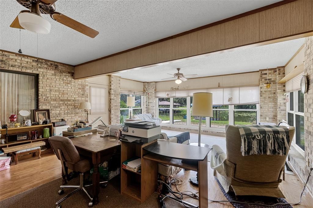 Active With Contract: $412,500 (3 beds, 2 baths, 2089 Square Feet)