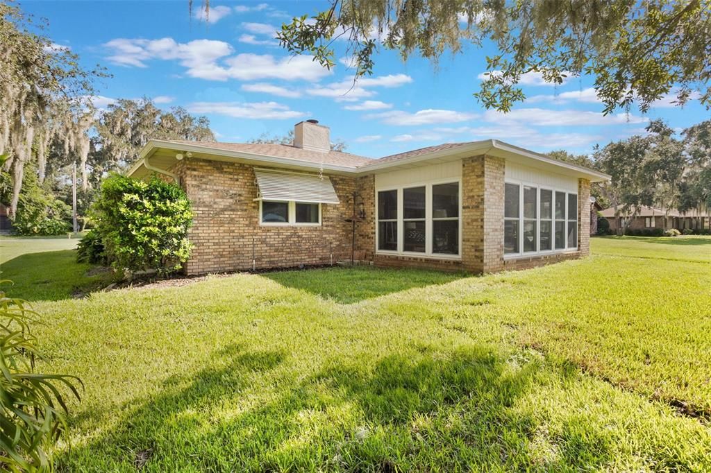 Active With Contract: $412,500 (3 beds, 2 baths, 2089 Square Feet)