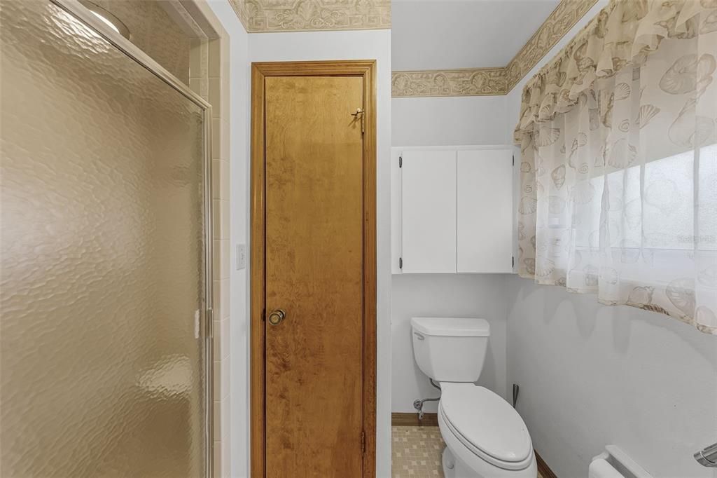 Active With Contract: $412,500 (3 beds, 2 baths, 2089 Square Feet)