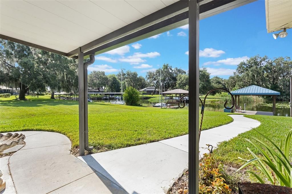 Active With Contract: $412,500 (3 beds, 2 baths, 2089 Square Feet)