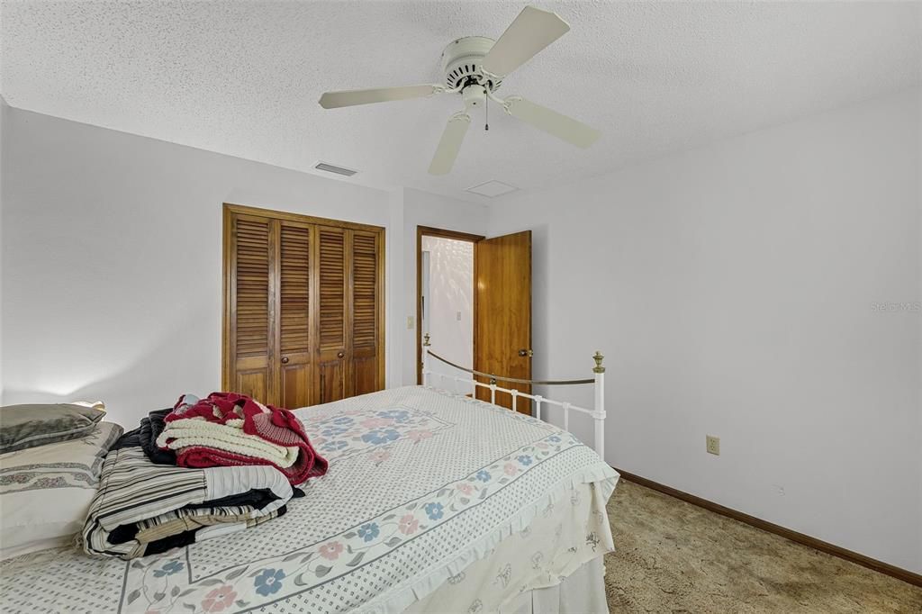 Active With Contract: $412,500 (3 beds, 2 baths, 2089 Square Feet)