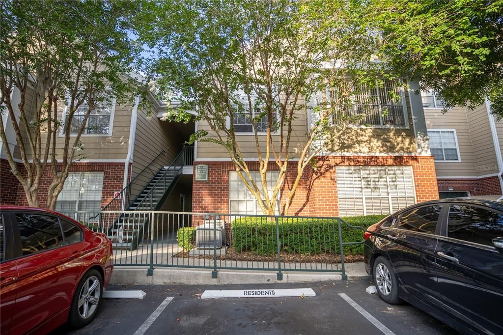 For Rent: $1,600 (2 beds, 2 baths, 1044 Square Feet)