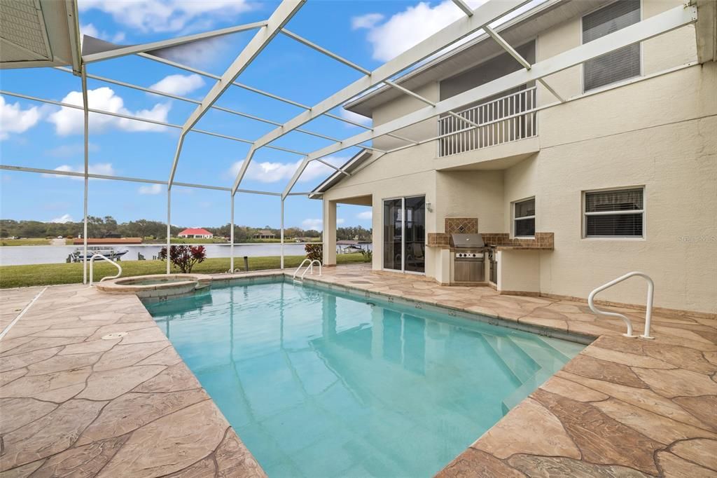 For Sale: $1,100,000 (5 beds, 3 baths, 3617 Square Feet)