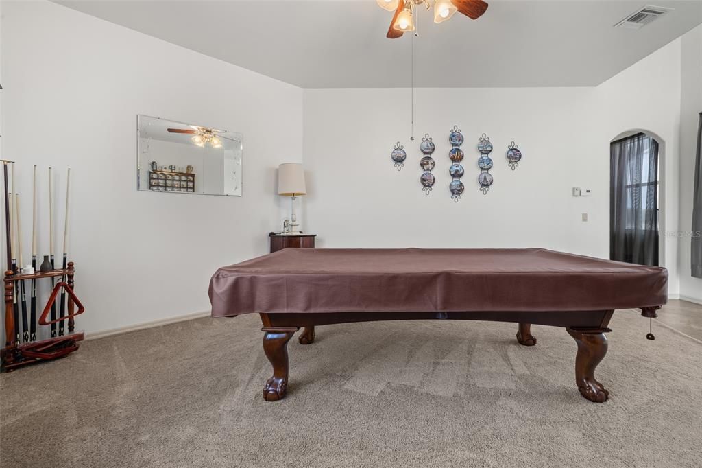 For Sale: $1,100,000 (5 beds, 3 baths, 3617 Square Feet)