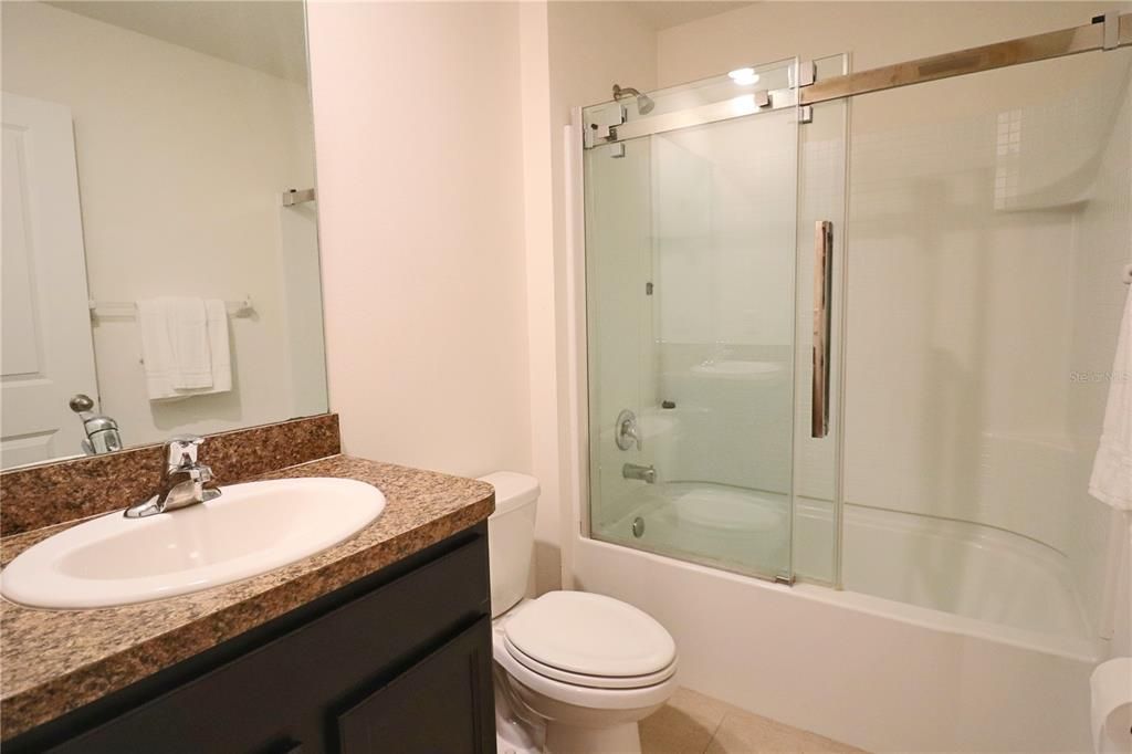 出租: $2,600 (3 贝兹, 2 浴室, 1615 平方英尺)