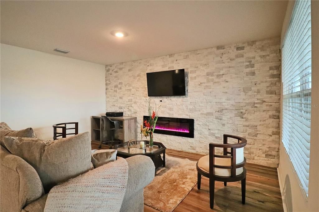 出租: $2,600 (3 贝兹, 2 浴室, 1615 平方英尺)