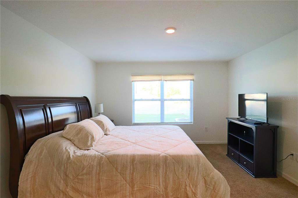 出租: $2,600 (3 贝兹, 2 浴室, 1615 平方英尺)