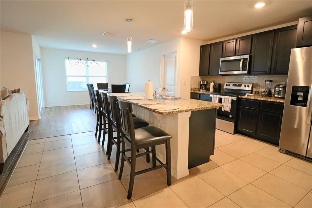 出租: $2,600 (3 贝兹, 2 浴室, 1615 平方英尺)