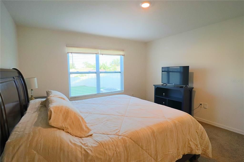 出租: $2,600 (3 贝兹, 2 浴室, 1615 平方英尺)