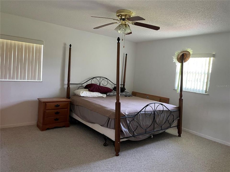 For Sale: $265,000 (2 beds, 2 baths, 1416 Square Feet)