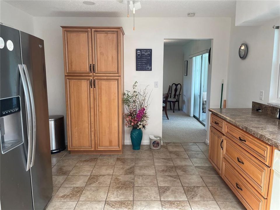 For Sale: $265,000 (2 beds, 2 baths, 1416 Square Feet)