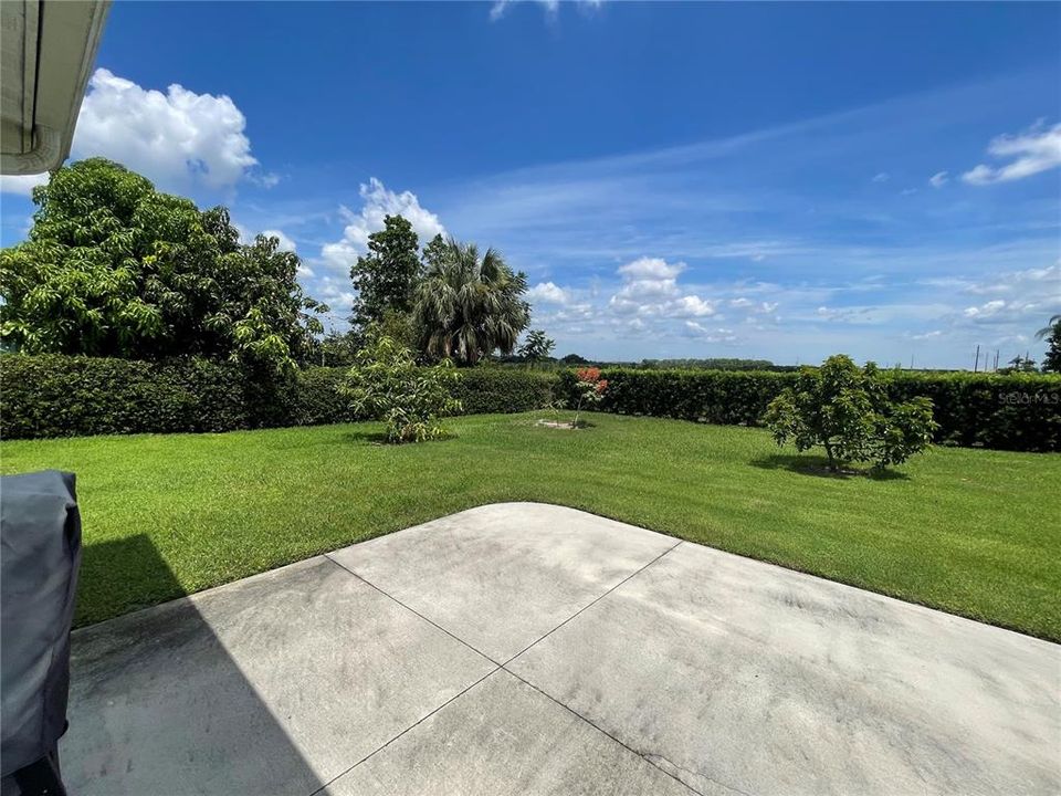 For Sale: $265,000 (2 beds, 2 baths, 1416 Square Feet)