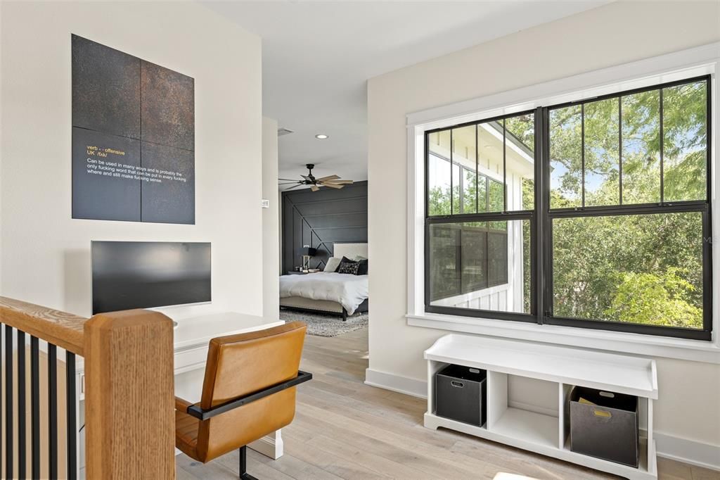 For Sale: $1,550,000 (3 beds, 2 baths, 2405 Square Feet)