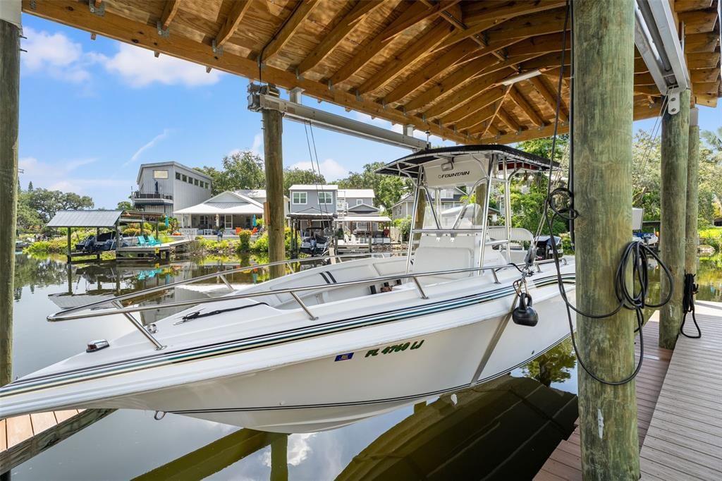 For Sale: $1,550,000 (3 beds, 2 baths, 2405 Square Feet)