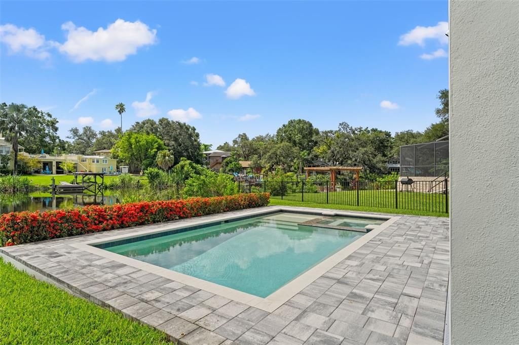 For Sale: $1,550,000 (3 beds, 2 baths, 2405 Square Feet)