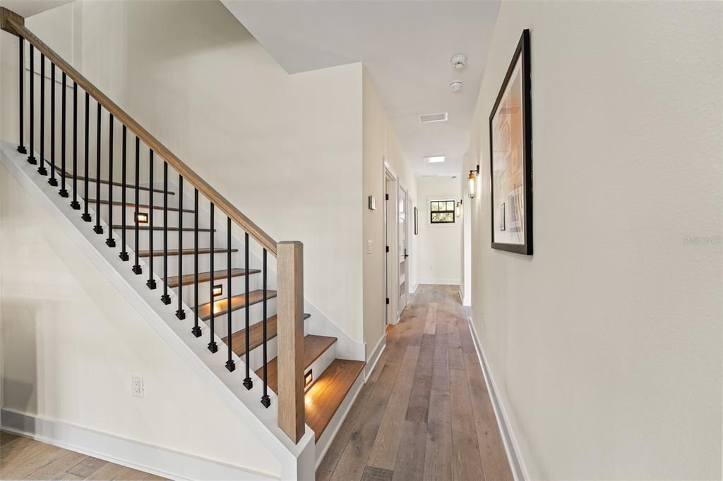 For Sale: $1,550,000 (3 beds, 2 baths, 2405 Square Feet)