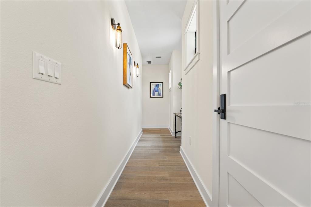 For Sale: $1,550,000 (3 beds, 2 baths, 2405 Square Feet)