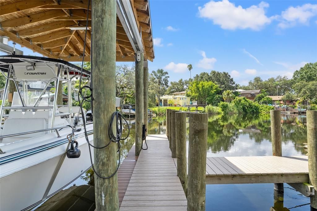 For Sale: $1,550,000 (3 beds, 2 baths, 2405 Square Feet)