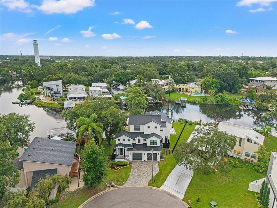 For Sale: $1,550,000 (3 beds, 2 baths, 2405 Square Feet)