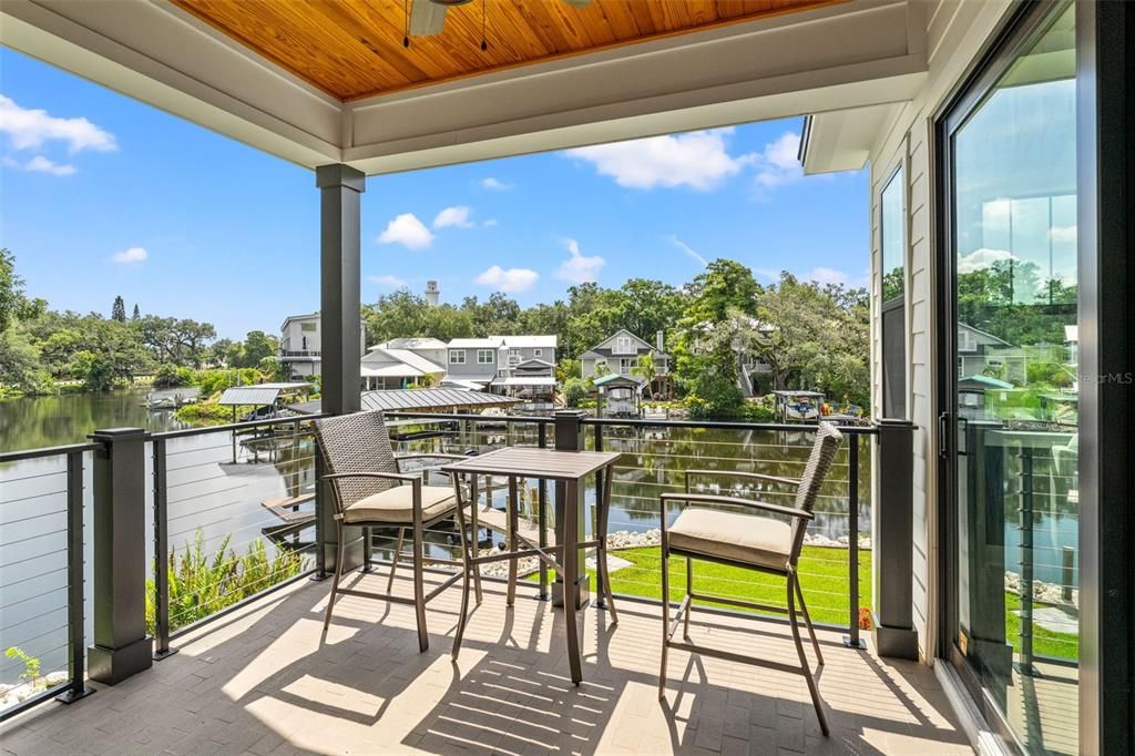 For Sale: $1,550,000 (3 beds, 2 baths, 2405 Square Feet)