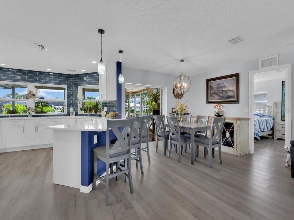 待售: $649,000 (3 贝兹, 2 浴室, 1436 平方英尺)