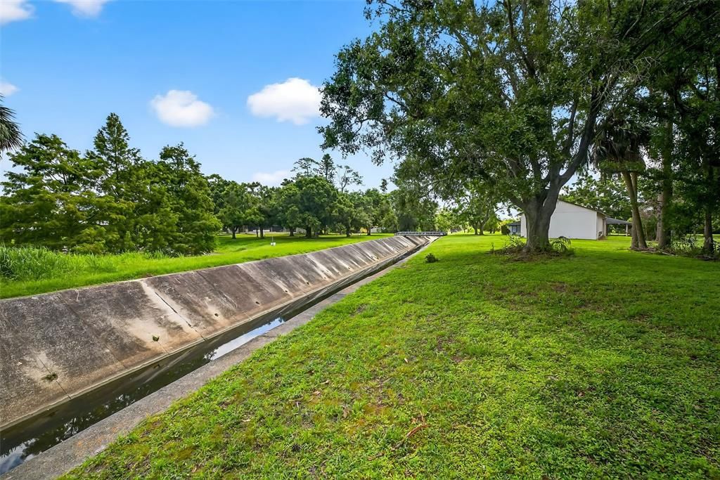 For Sale: $1,425,000 (4.43 acres)