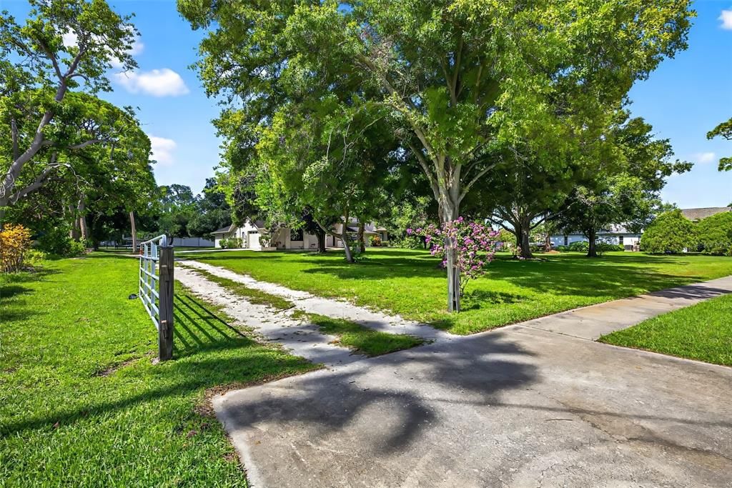 For Sale: $1,425,000 (4.43 acres)