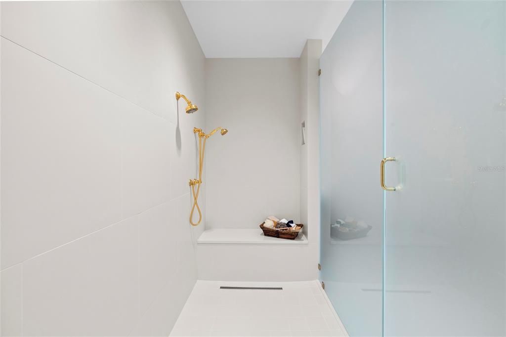 For Sale: $5,999,000 (4 beds, 4 baths, 3921 Square Feet)