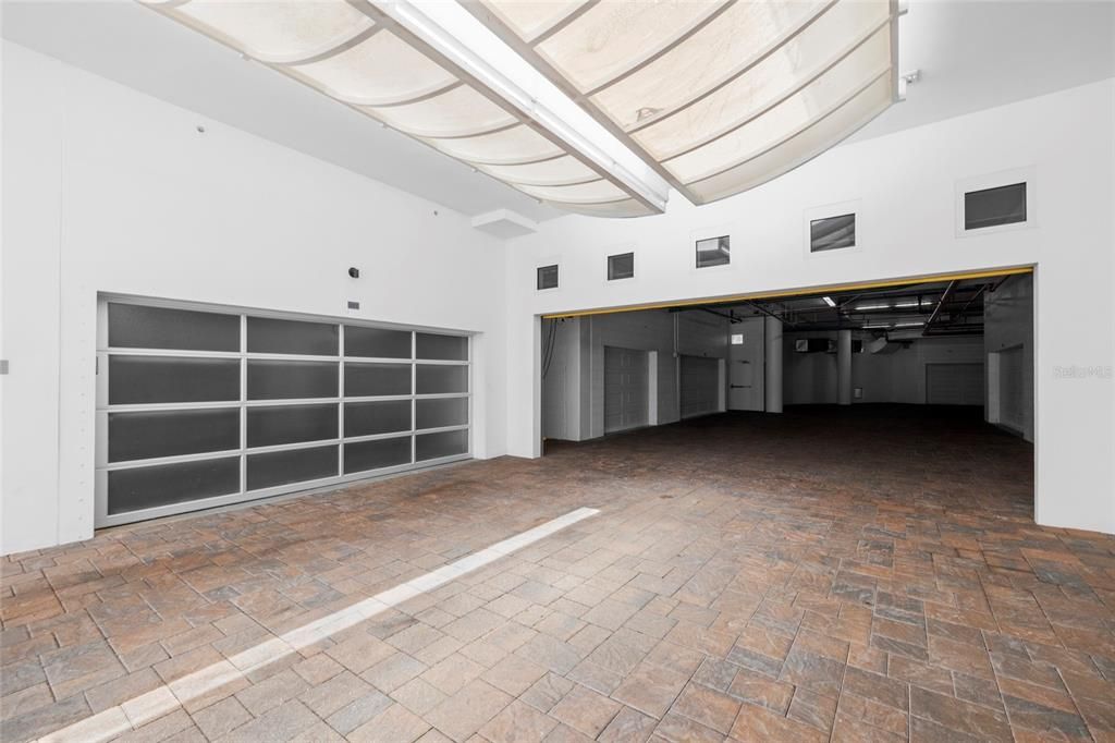 For Sale: $5,999,000 (4 beds, 4 baths, 3921 Square Feet)