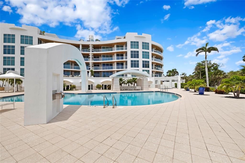 For Sale: $5,999,000 (4 beds, 4 baths, 3921 Square Feet)