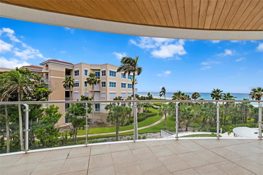 For Sale: $5,999,000 (4 beds, 4 baths, 3921 Square Feet)