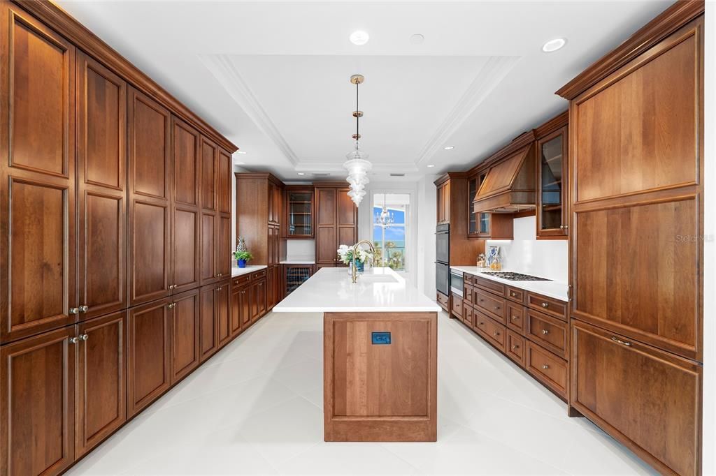 For Sale: $5,999,000 (4 beds, 4 baths, 3921 Square Feet)