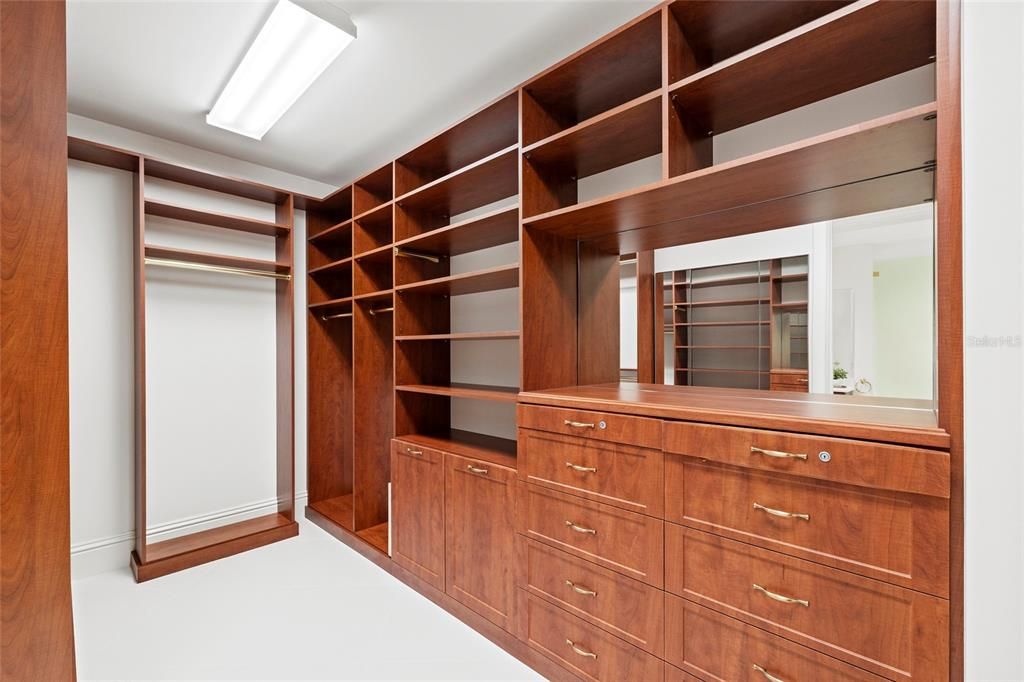 For Sale: $5,999,000 (4 beds, 4 baths, 3921 Square Feet)