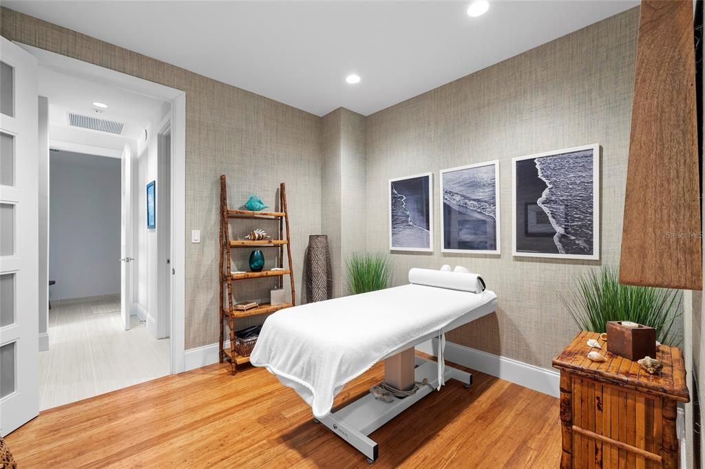 For Sale: $5,999,000 (4 beds, 4 baths, 3921 Square Feet)