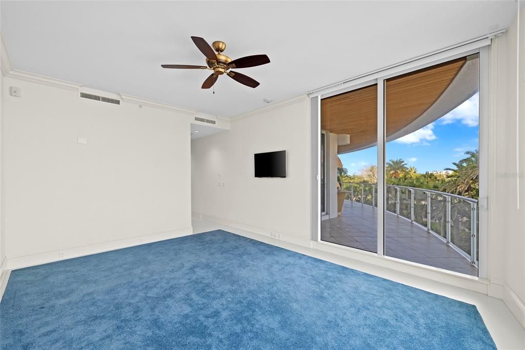 For Sale: $5,999,000 (4 beds, 4 baths, 3921 Square Feet)