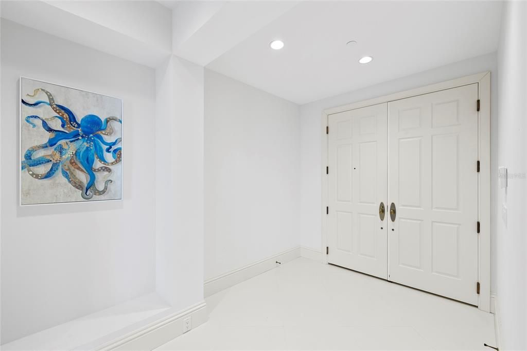 For Sale: $5,999,000 (4 beds, 4 baths, 3921 Square Feet)